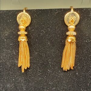Monet Vintage Elegant Gold Tone Tassel Earrings Signed 1970-80. Clip On